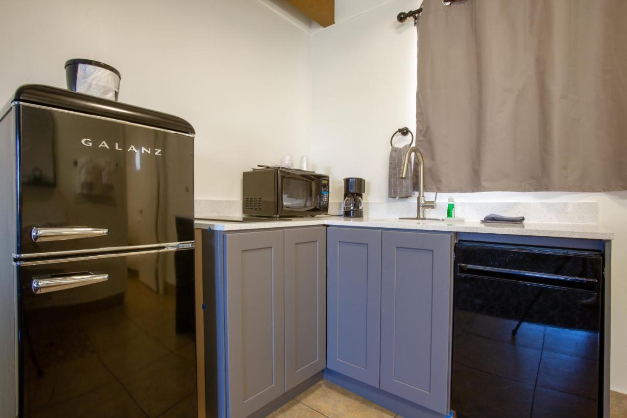 Sedona Kitchenette Two Queens