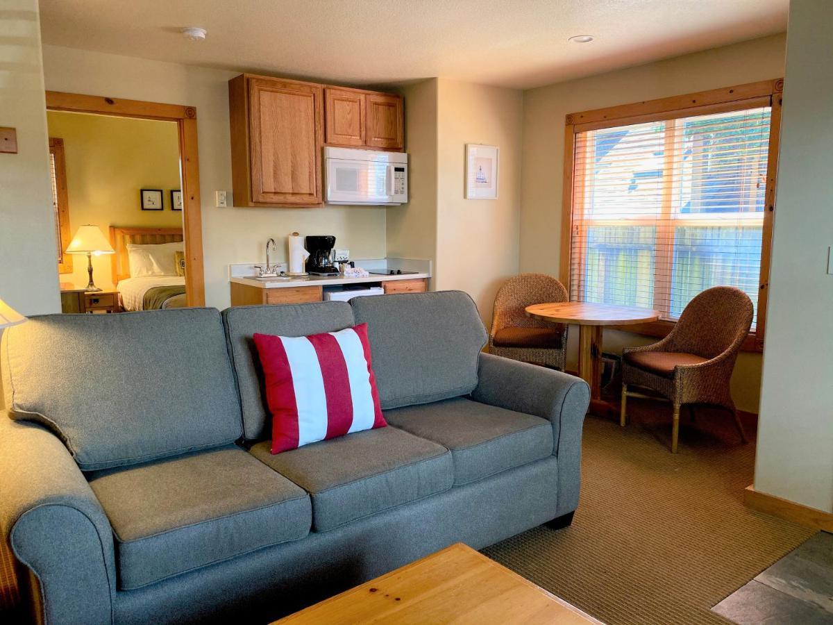 Queen Suite Sofabed 1st Floor Pets Allowed