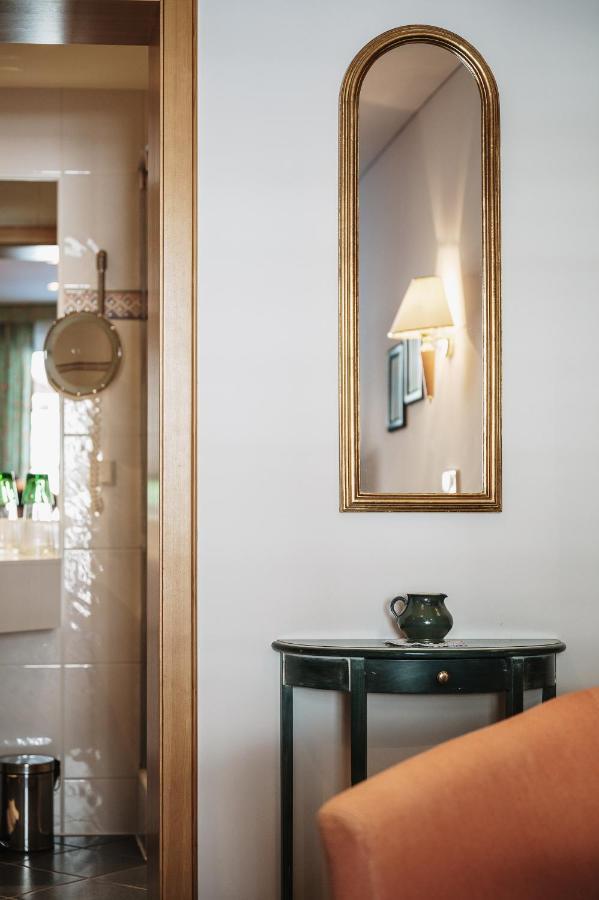 Doppelzimmer mit Balkon