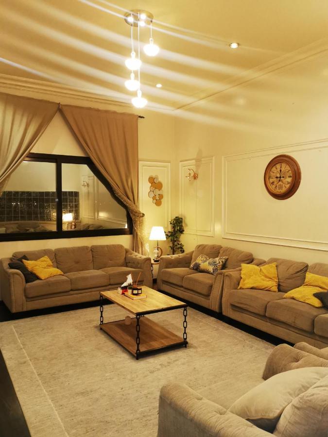 Single Bed Mixed Dormitory Room
