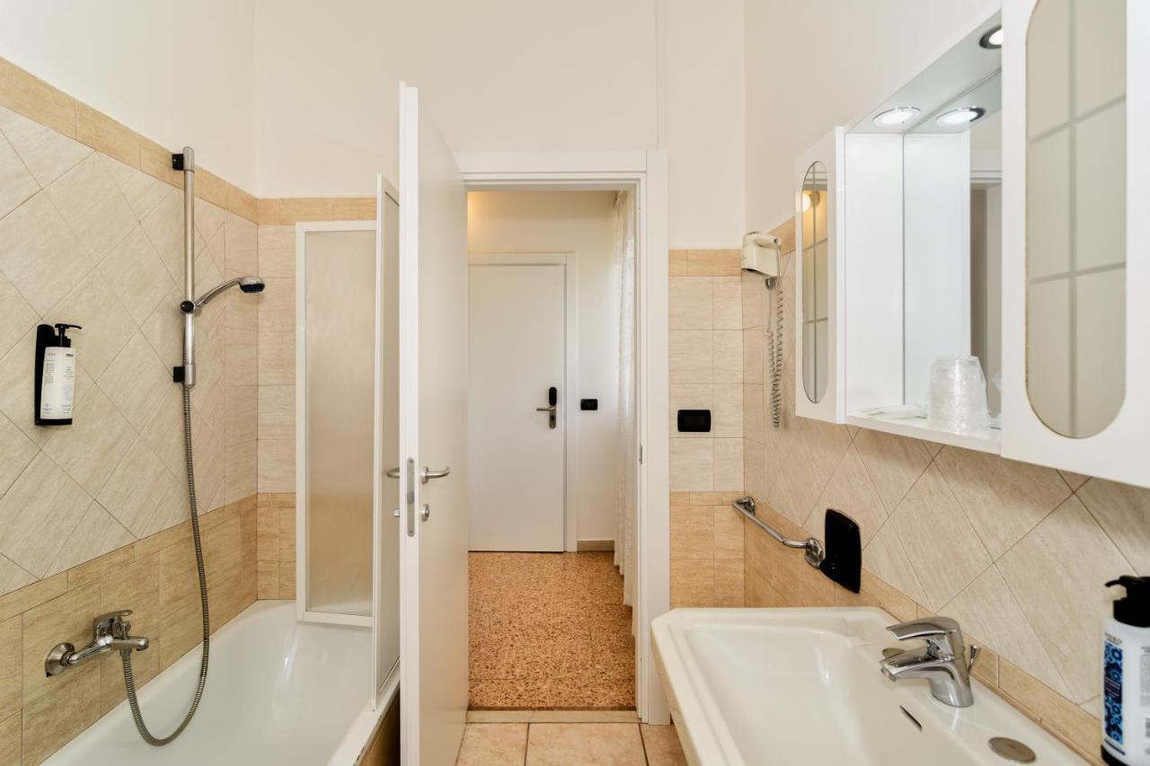 Basic Triple Room