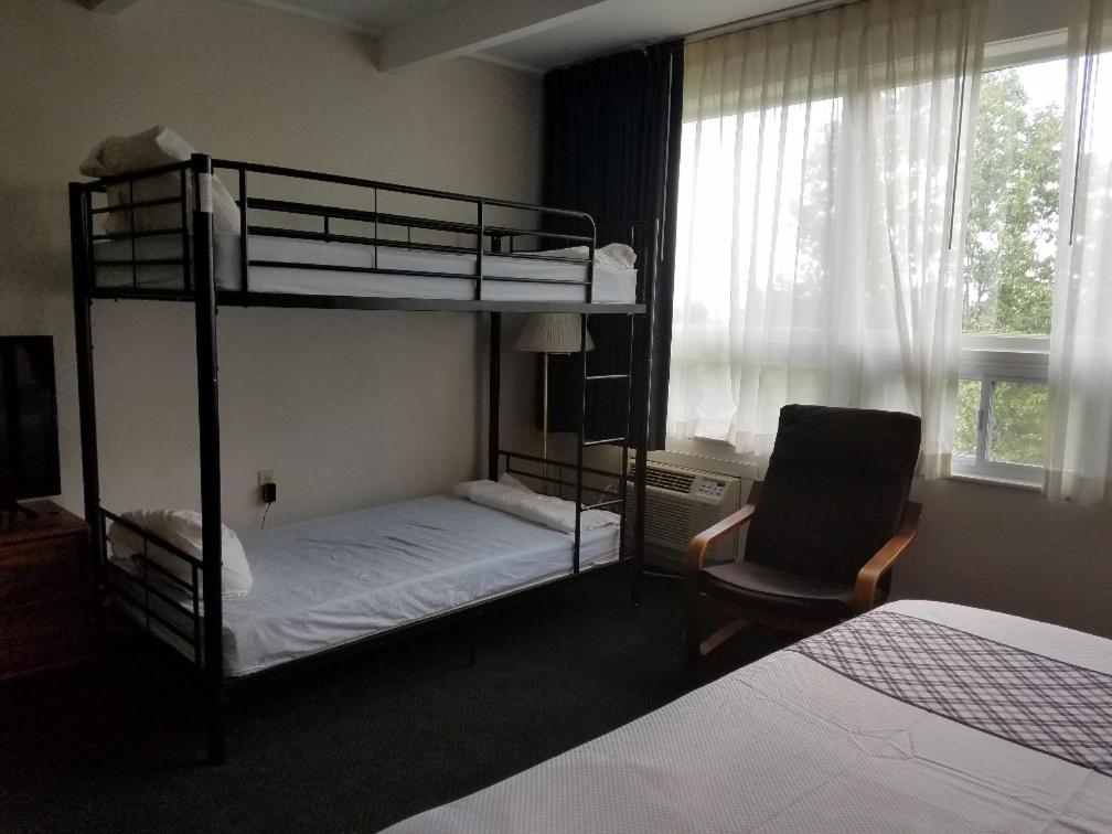 King Room Bunk Beds Non-Smoking