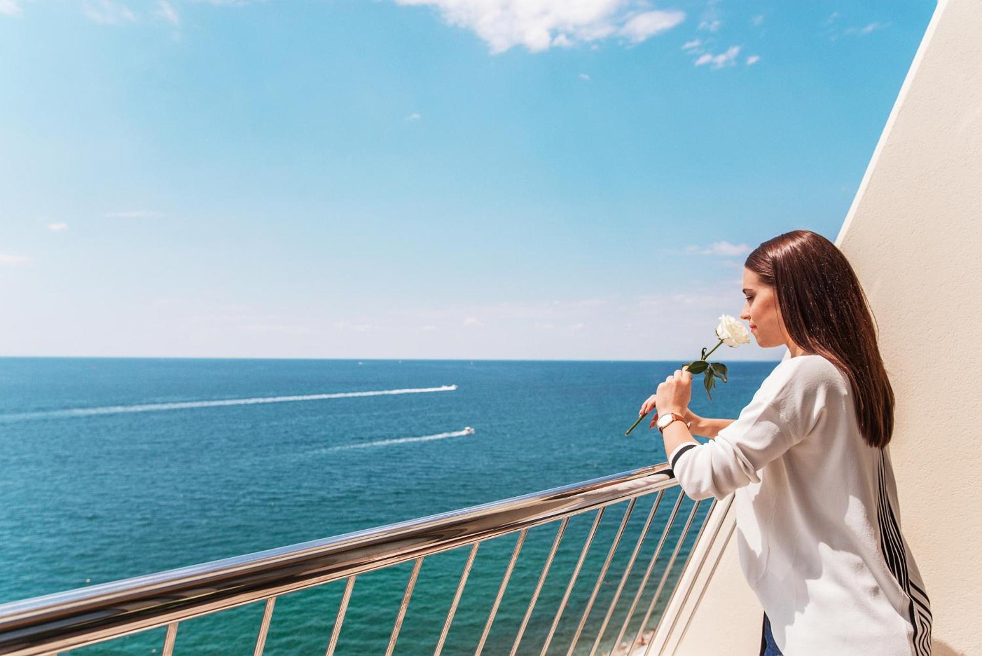 Deluxe Double or Twin Room with Extra Bed, Balcony and Sea View