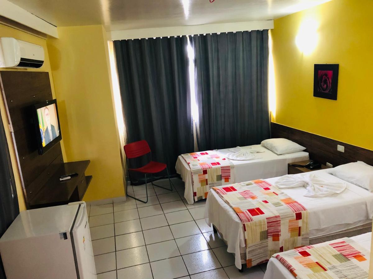 Quarto Triplo Básico
