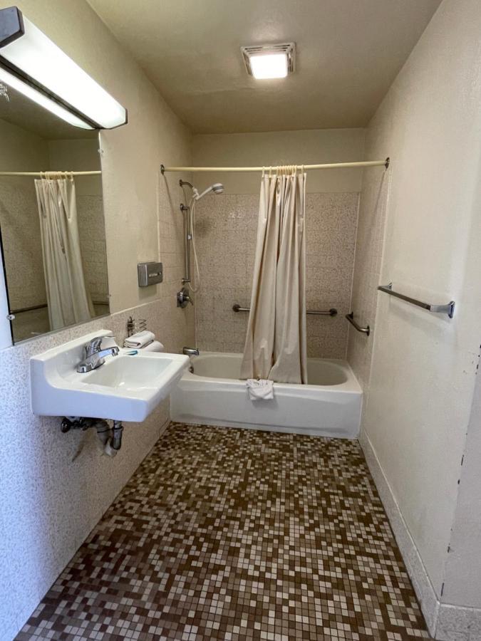 Queen Room Disability Access