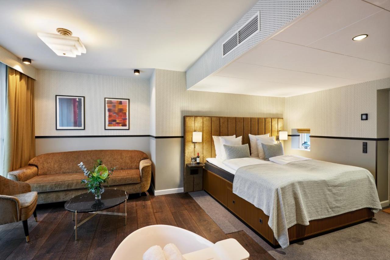 Signature Penthouse Suite