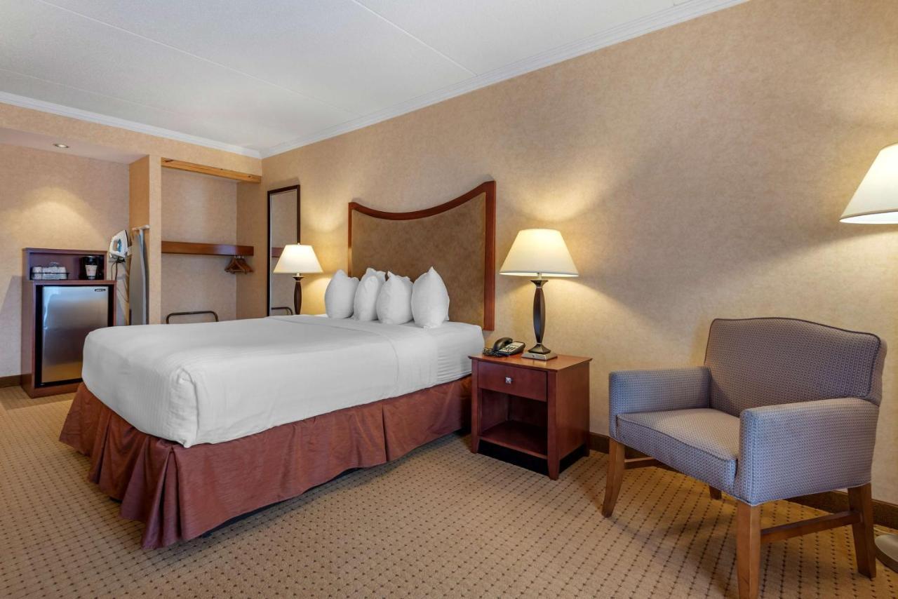 Deluxe Queen Room Non Smoking