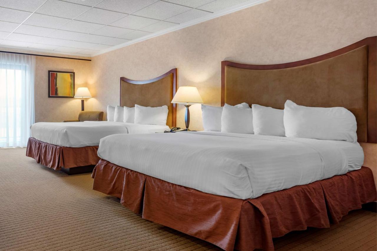 Queen Room Two Queen Beds Non-Smoking
