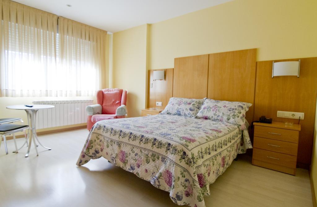 Double or Twin Room,124725585:JPEG