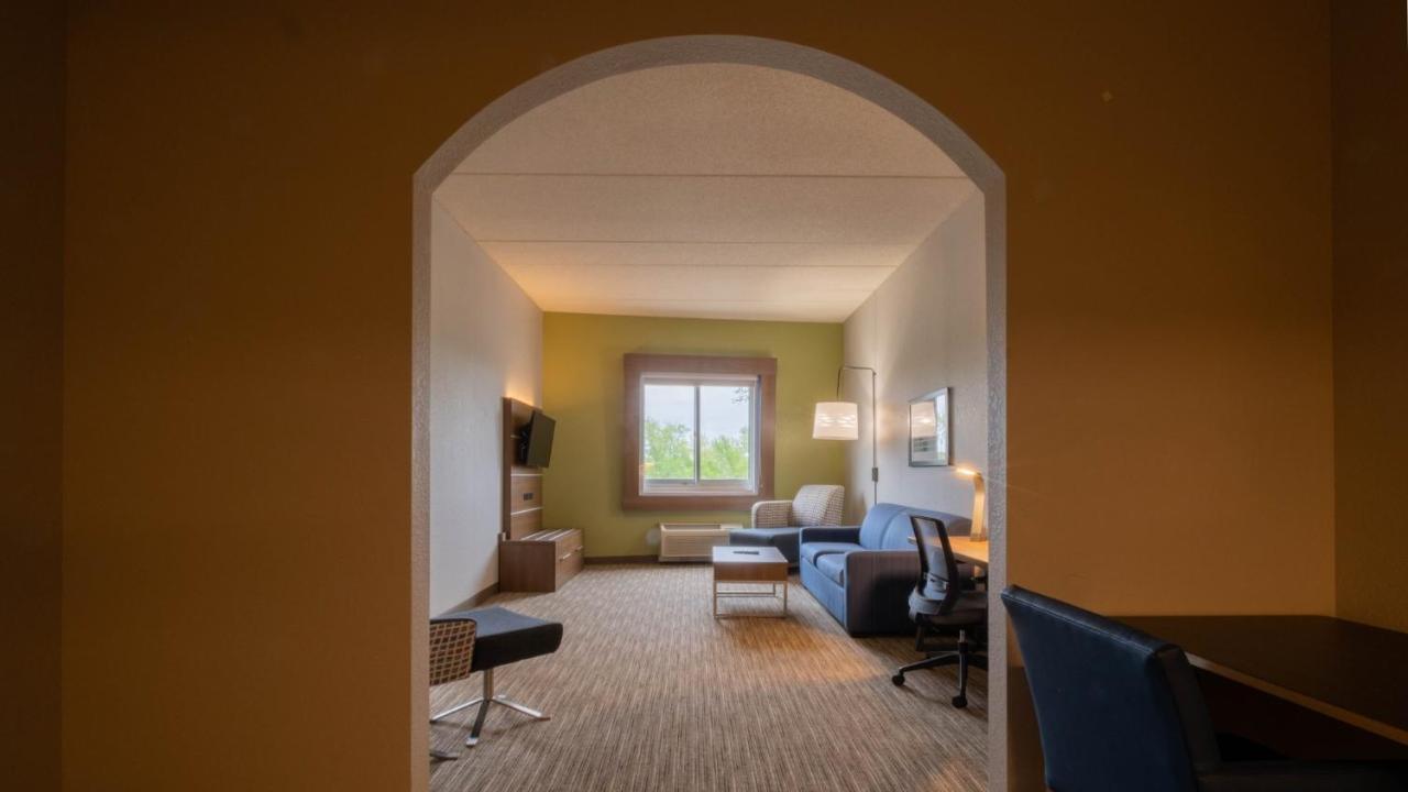 One-Bedroom Suite