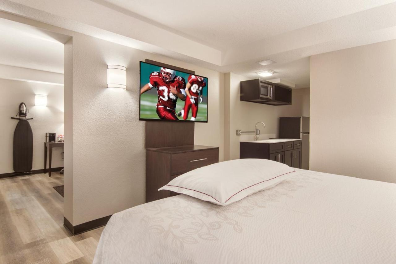 Premium Suite with Three Queen Beds with Kitchenette Smoke Free (Upgraded Bedding and Snack Box)