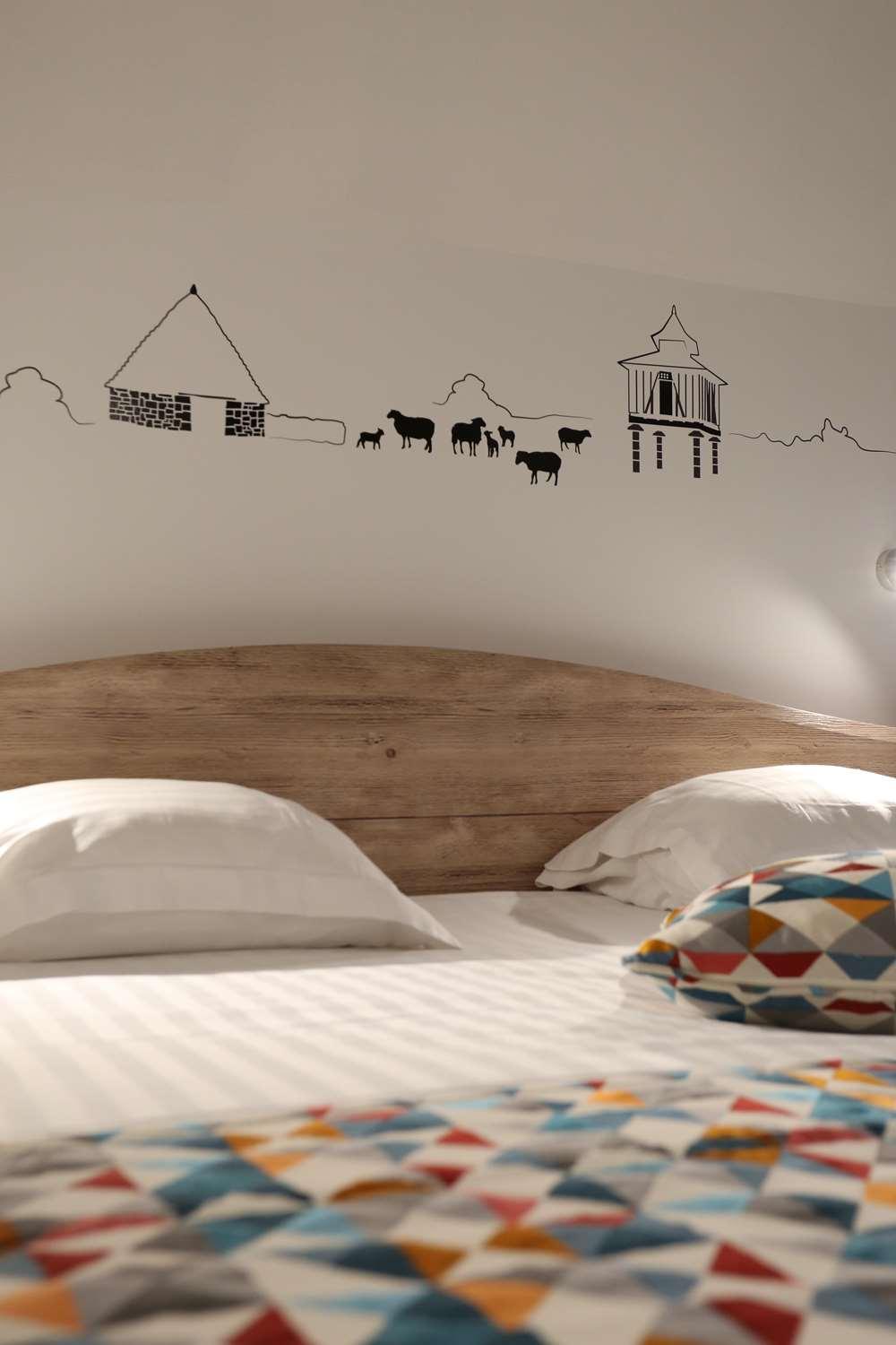 Deluxe Quadruple Room Queen Bed Kitchen