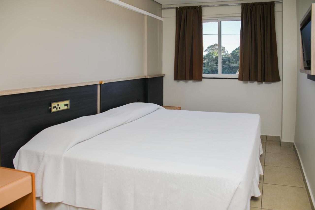 Quarto Duplo Standard