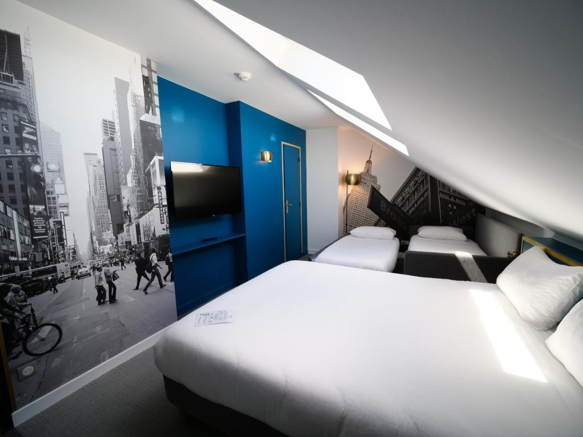Family Room One Double Bed Two Single Beds