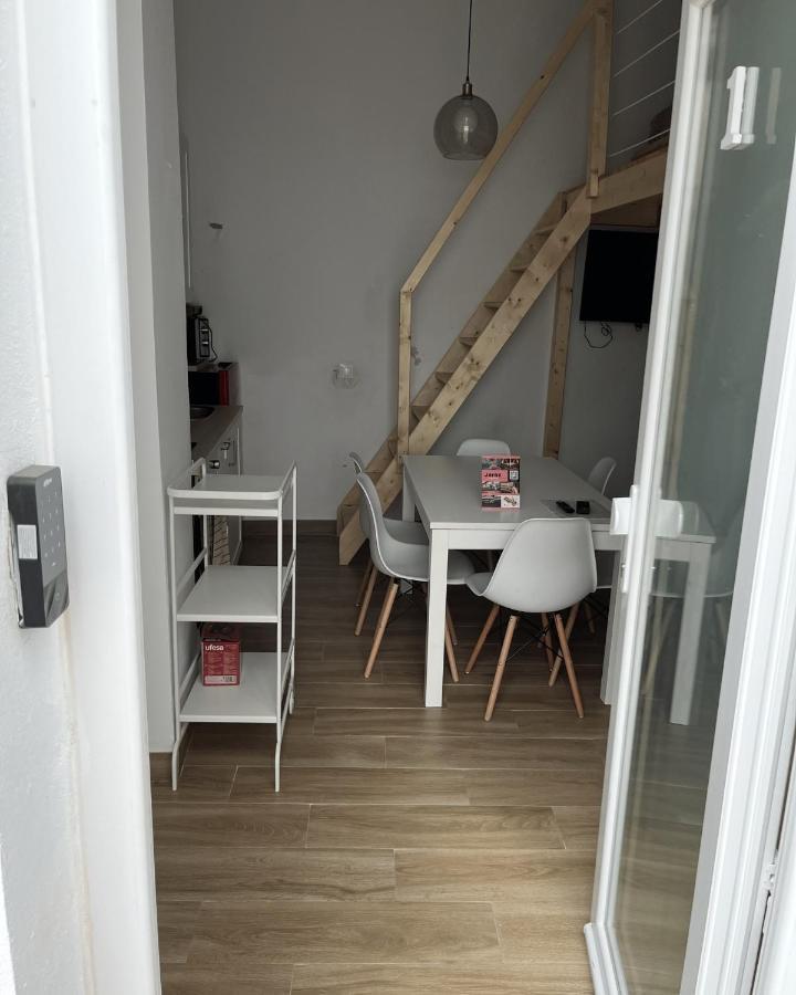 Apartment 1