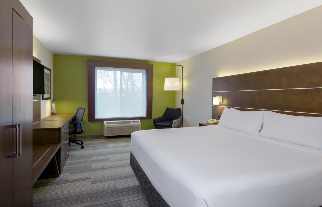 King Room Mobility Access or Hearing Accessible