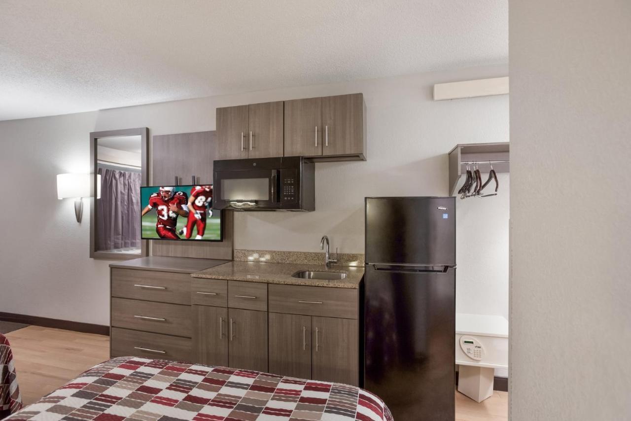 Deluxe Room with Two Double Beds Kitchenette Smoke Free