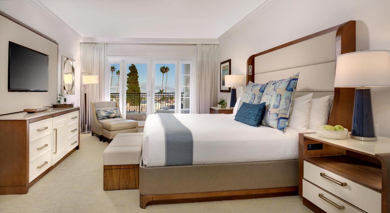Newport King Room