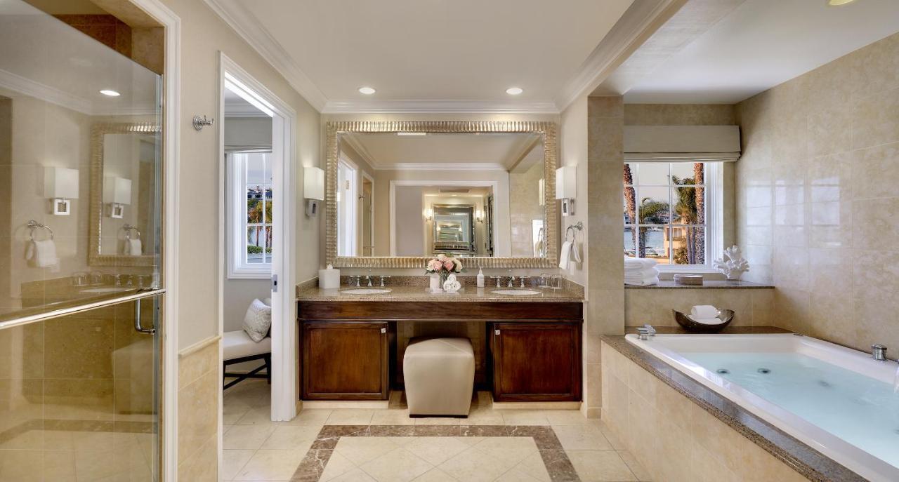 Bay View King Bed