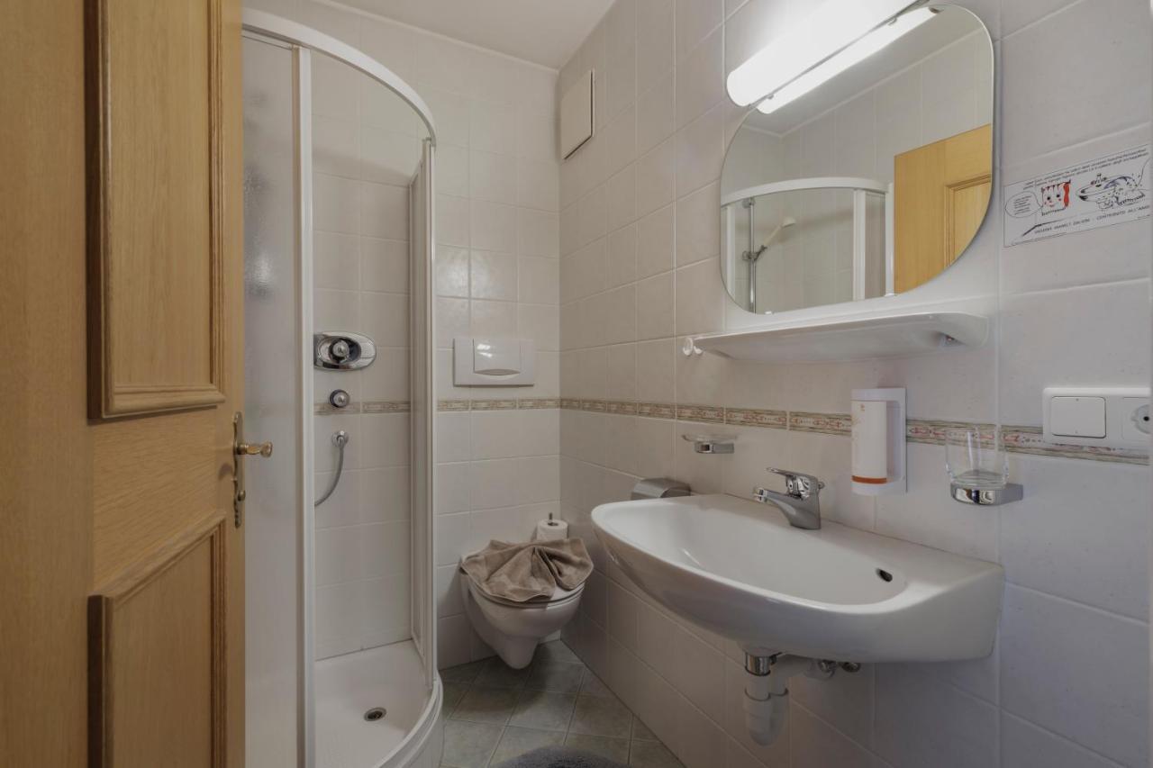 Single Room Balcony,1265307316:JPEG