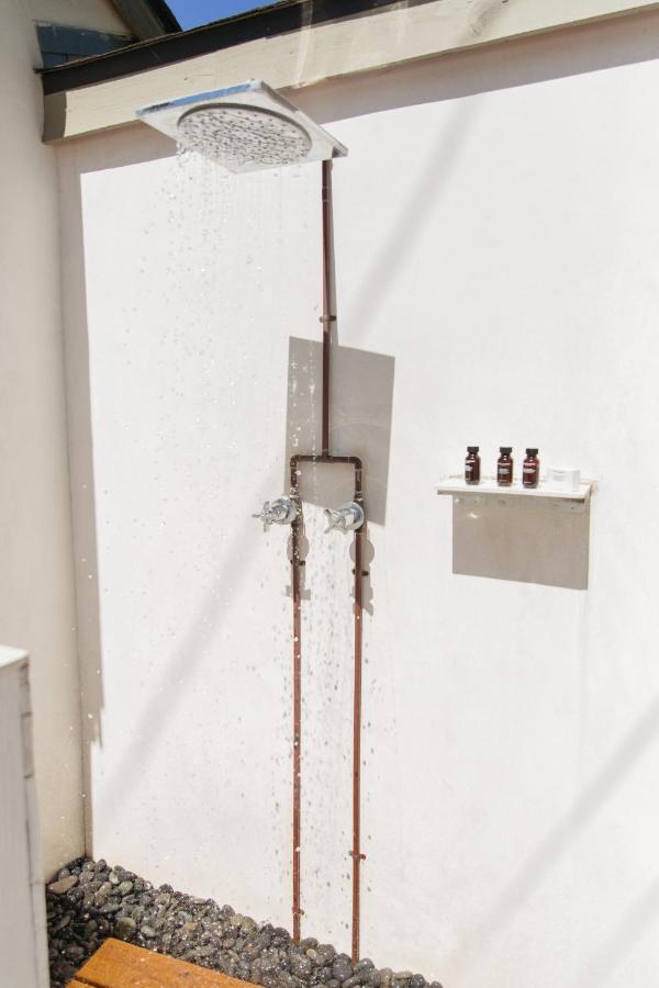 Premium Private Cottage with Outdoor Shower