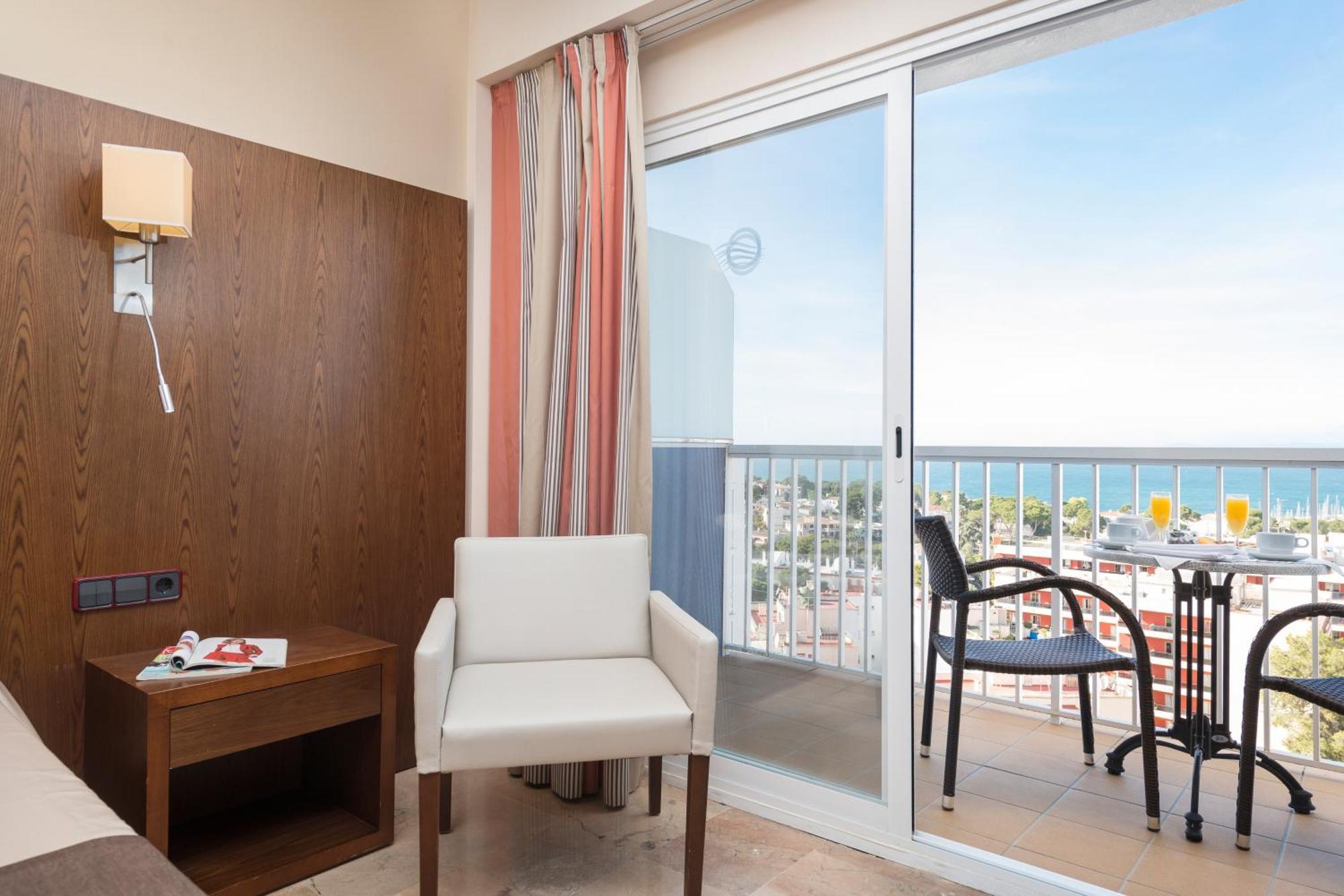 Standard Double or Twin Room Sea View