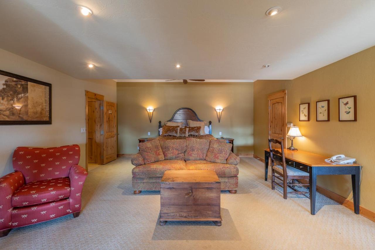 King Suite Balcony