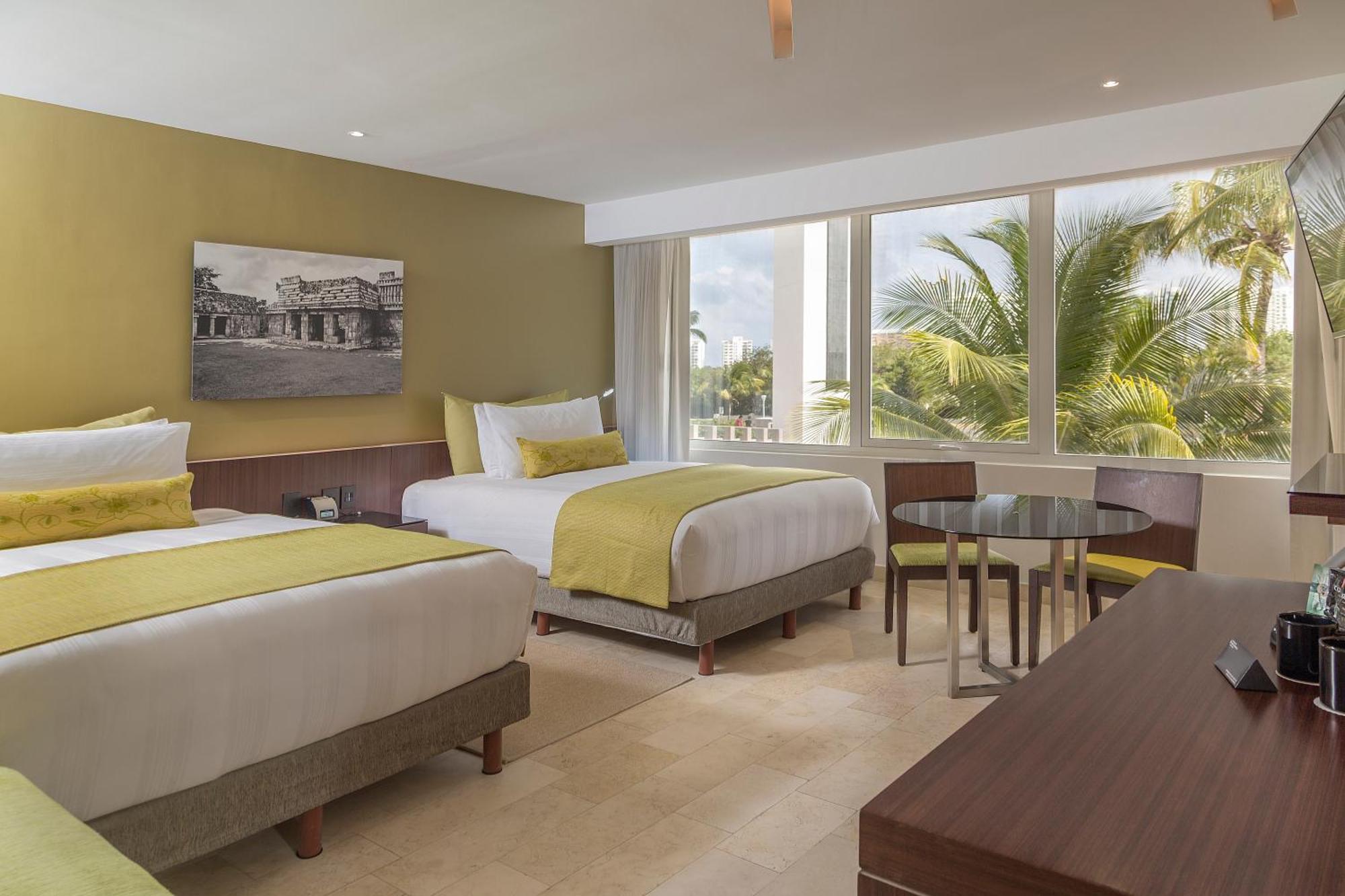 Classic Queen Room Two Queen Beds