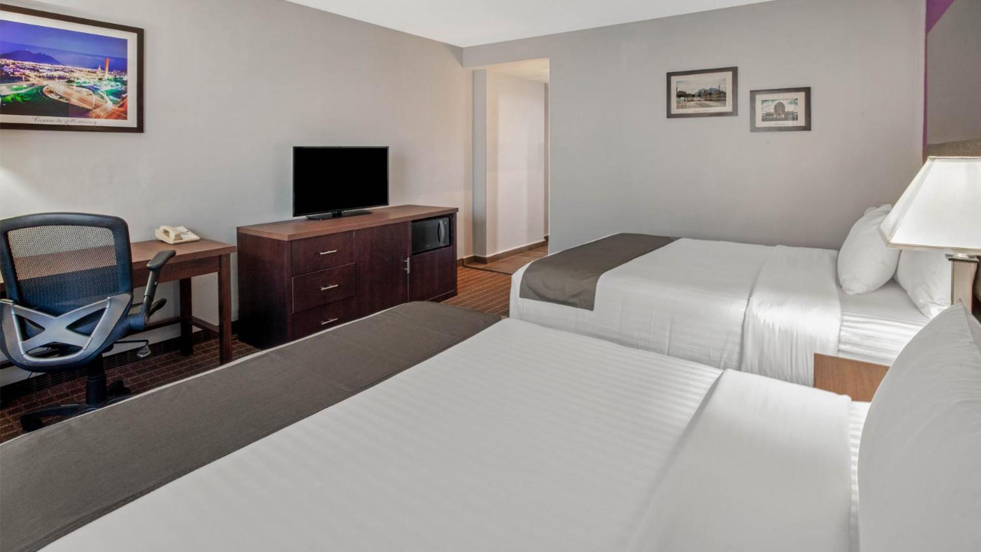 Queen Room Two Queen Beds Mobility Access or Non-Smoking