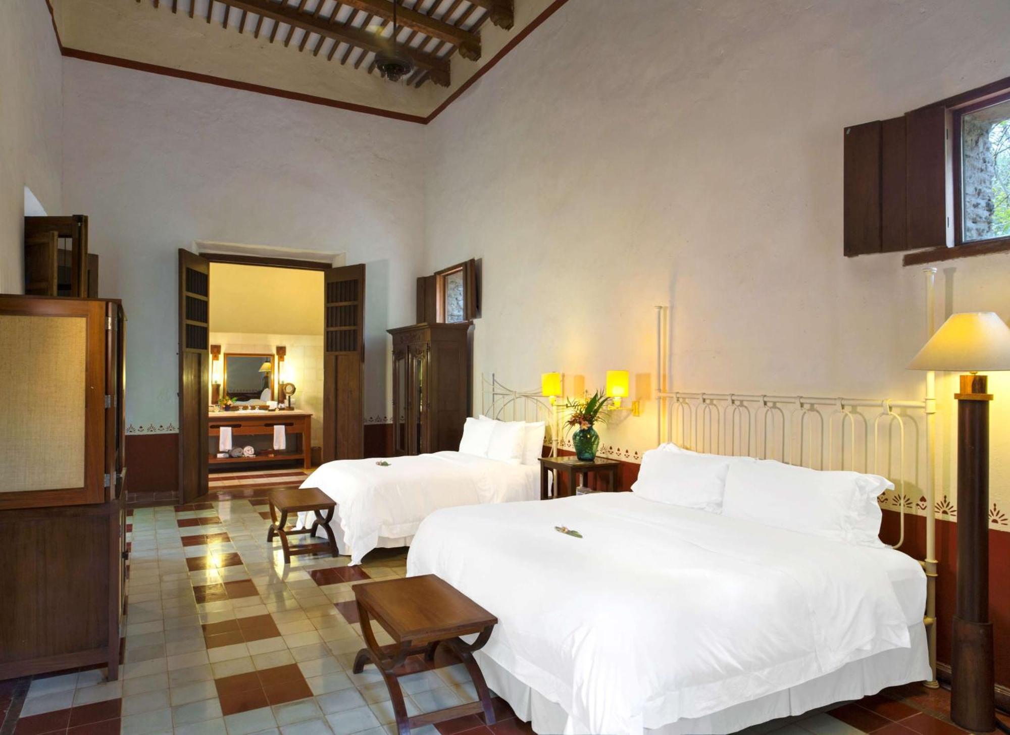Deluxe Twin Suite
