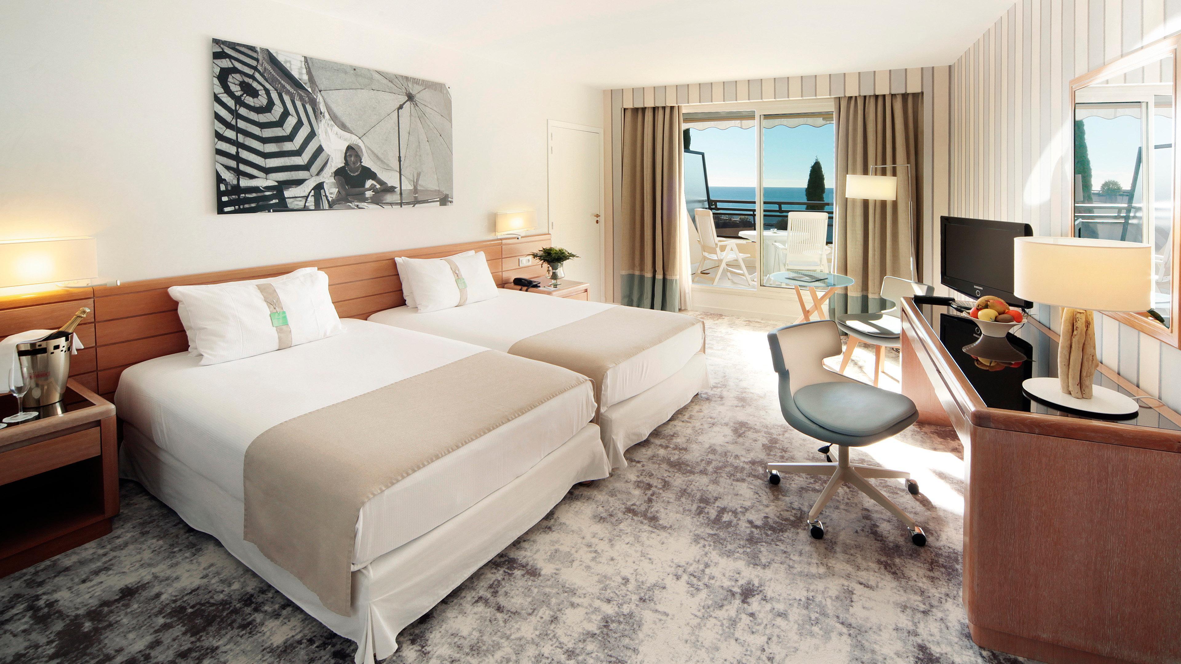 Premium Twin Room with Balcony and Sea View