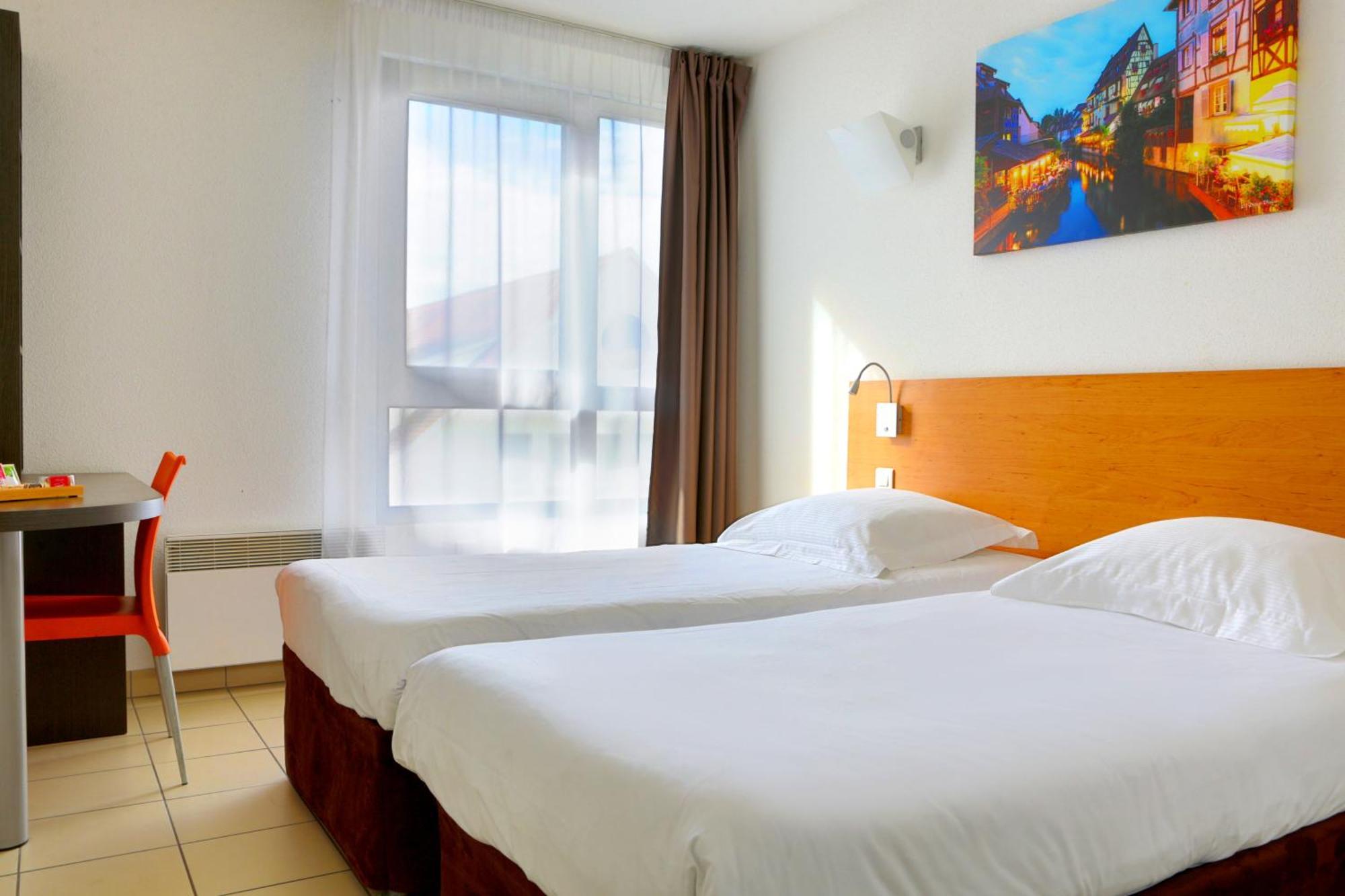 Twin Beds Studio