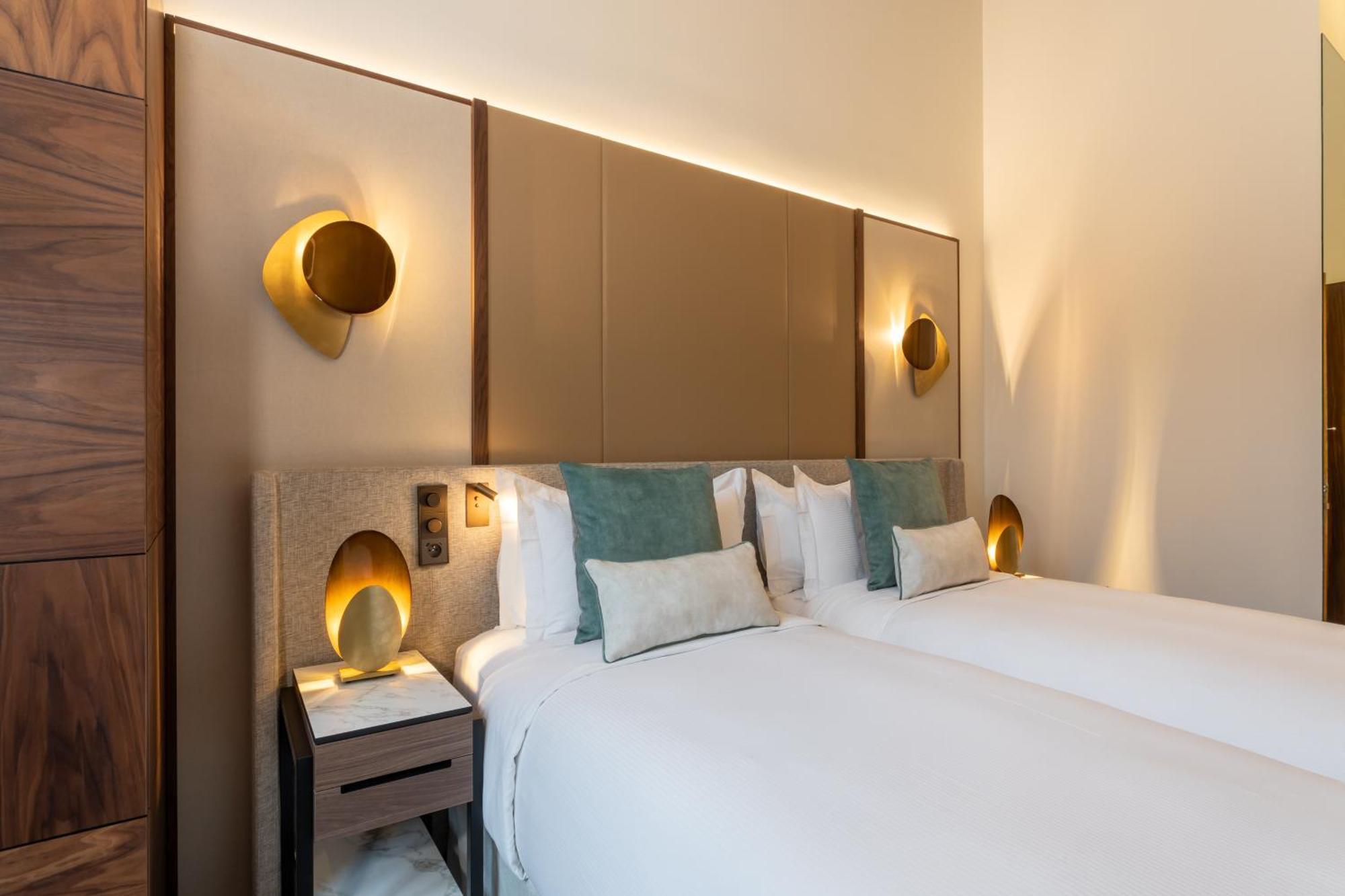 Premium King Room