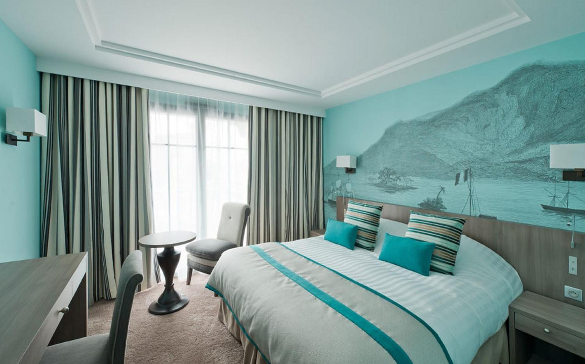 Standard Double or Twin Room City View