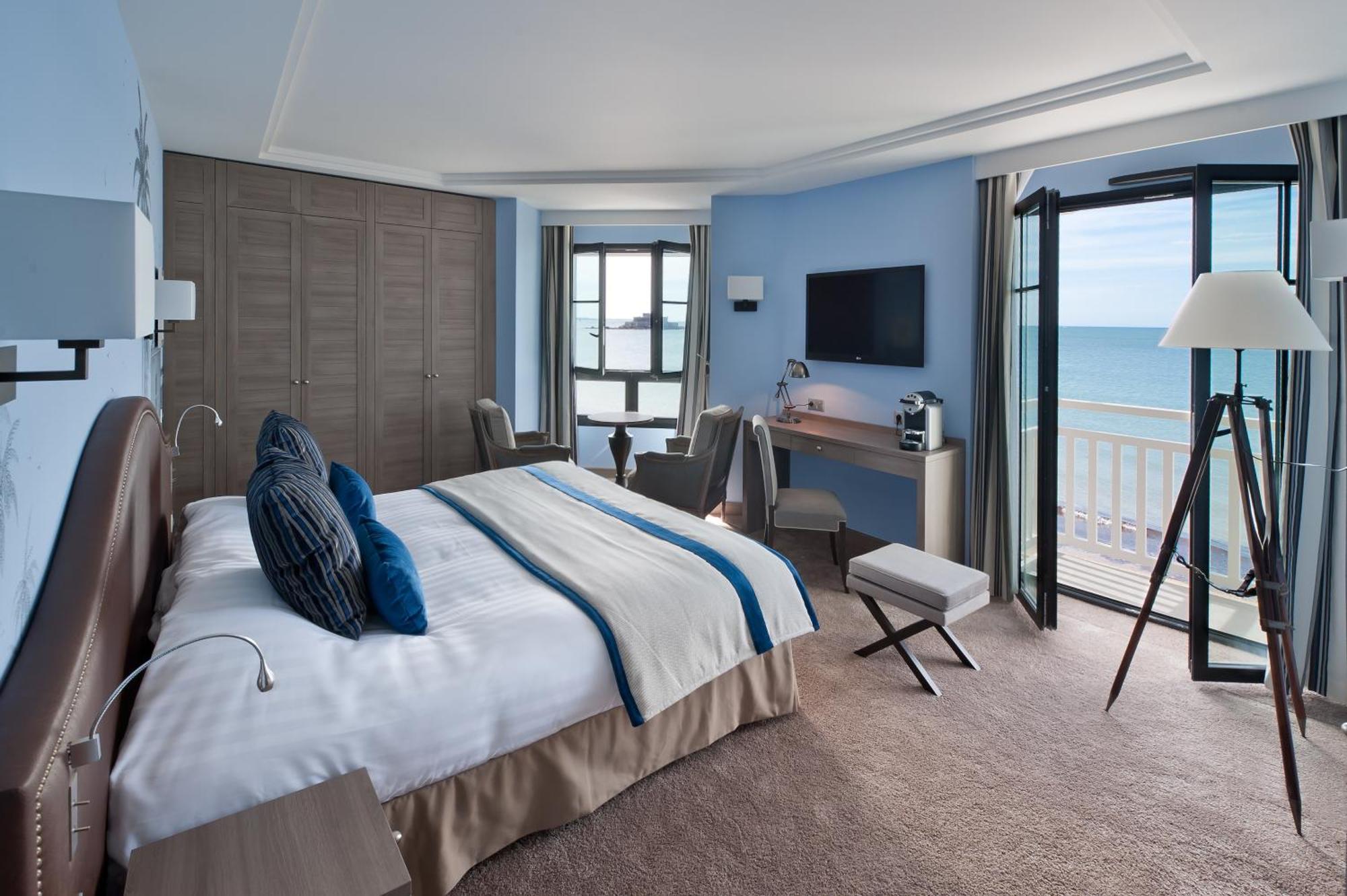 Premium Double or Twin Room Sea View