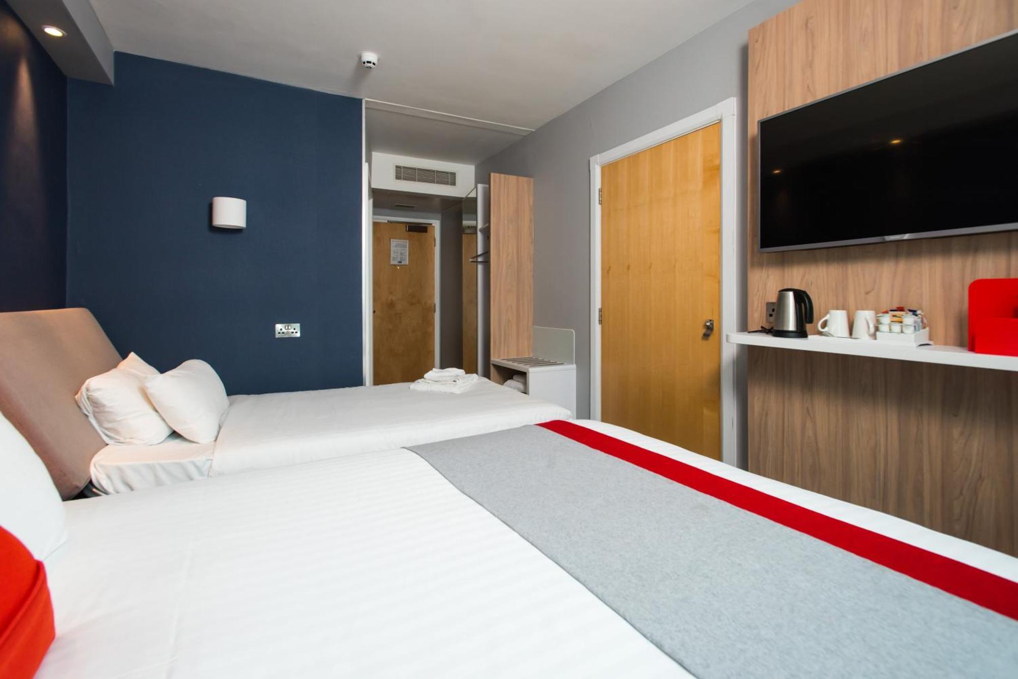 Standard Double Room Sofa Bed Hot