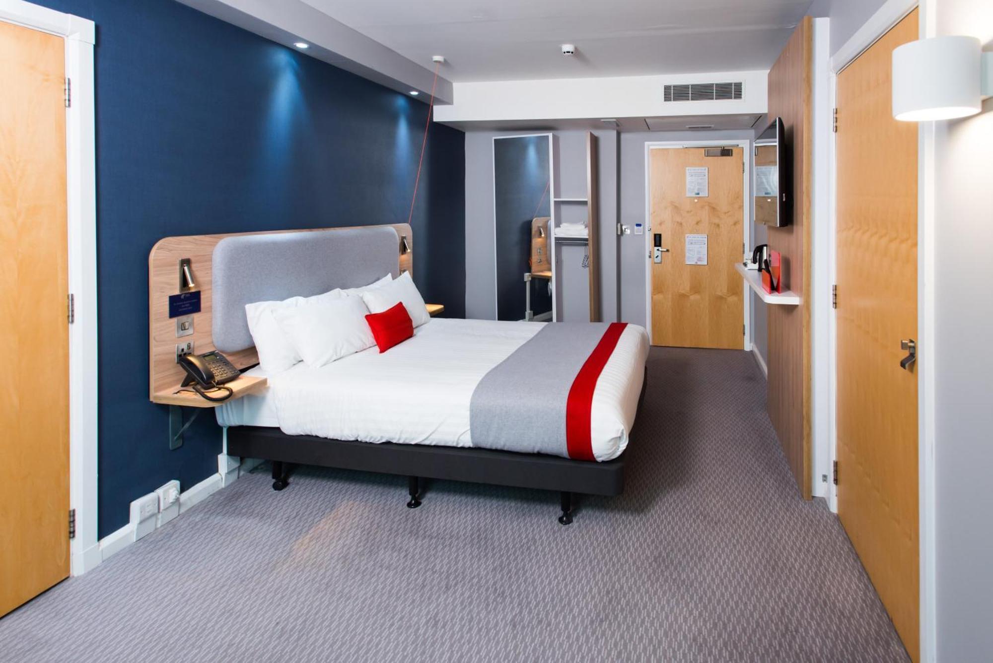 Double Room Hot Accessible