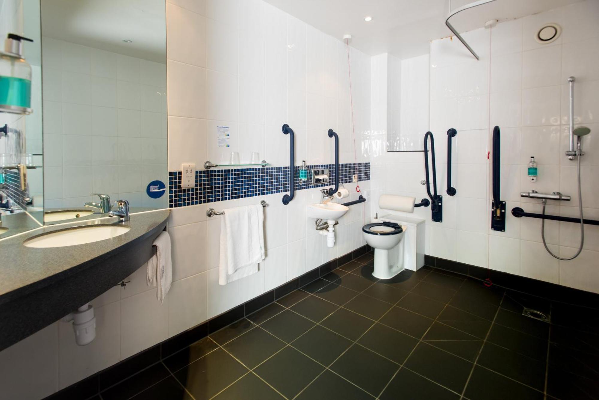 Double Room Hot Accessible