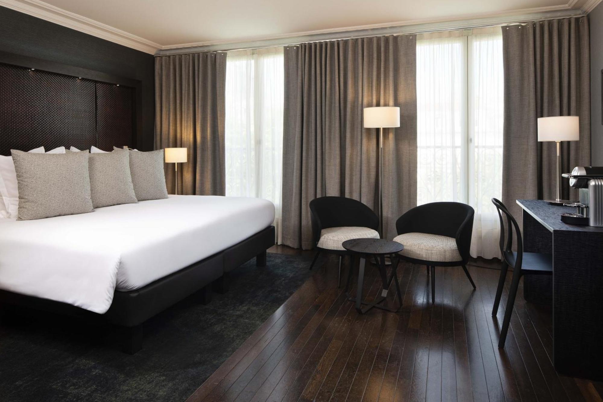 Deluxe Double or Twin Room