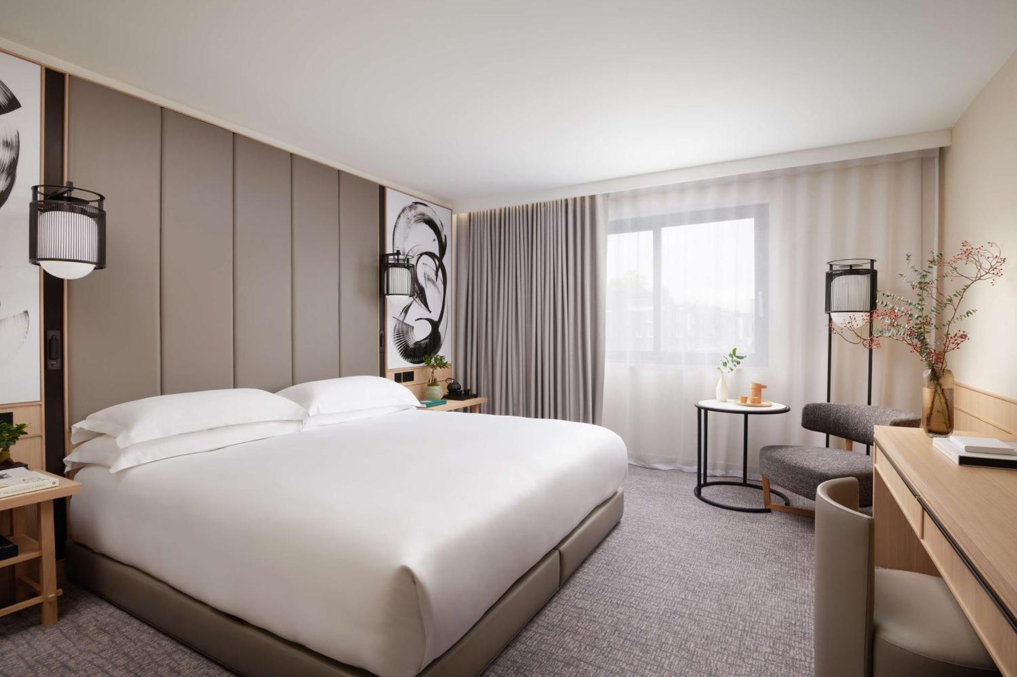 Superior King Room