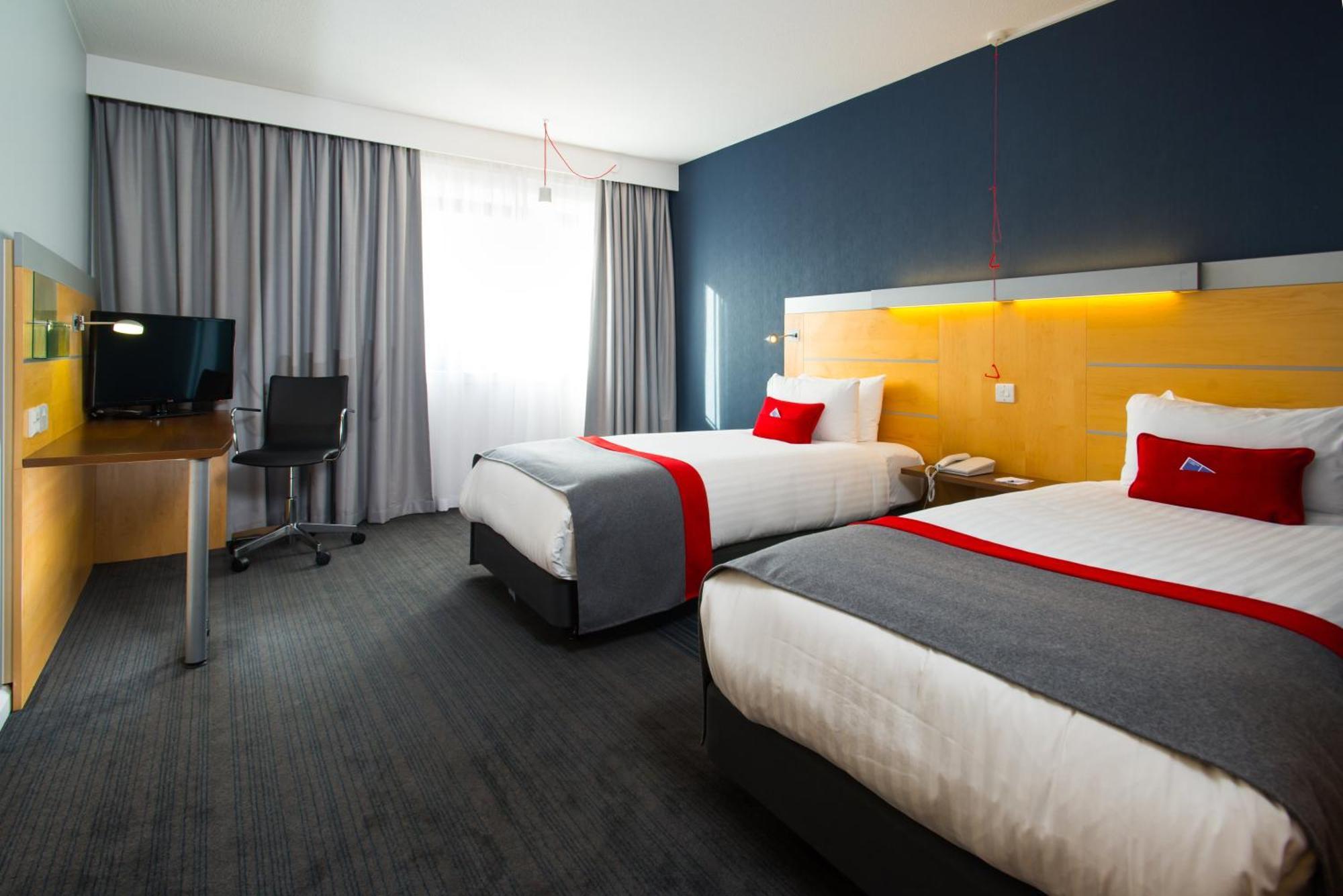 Standard Twin Room Hot Accessible
