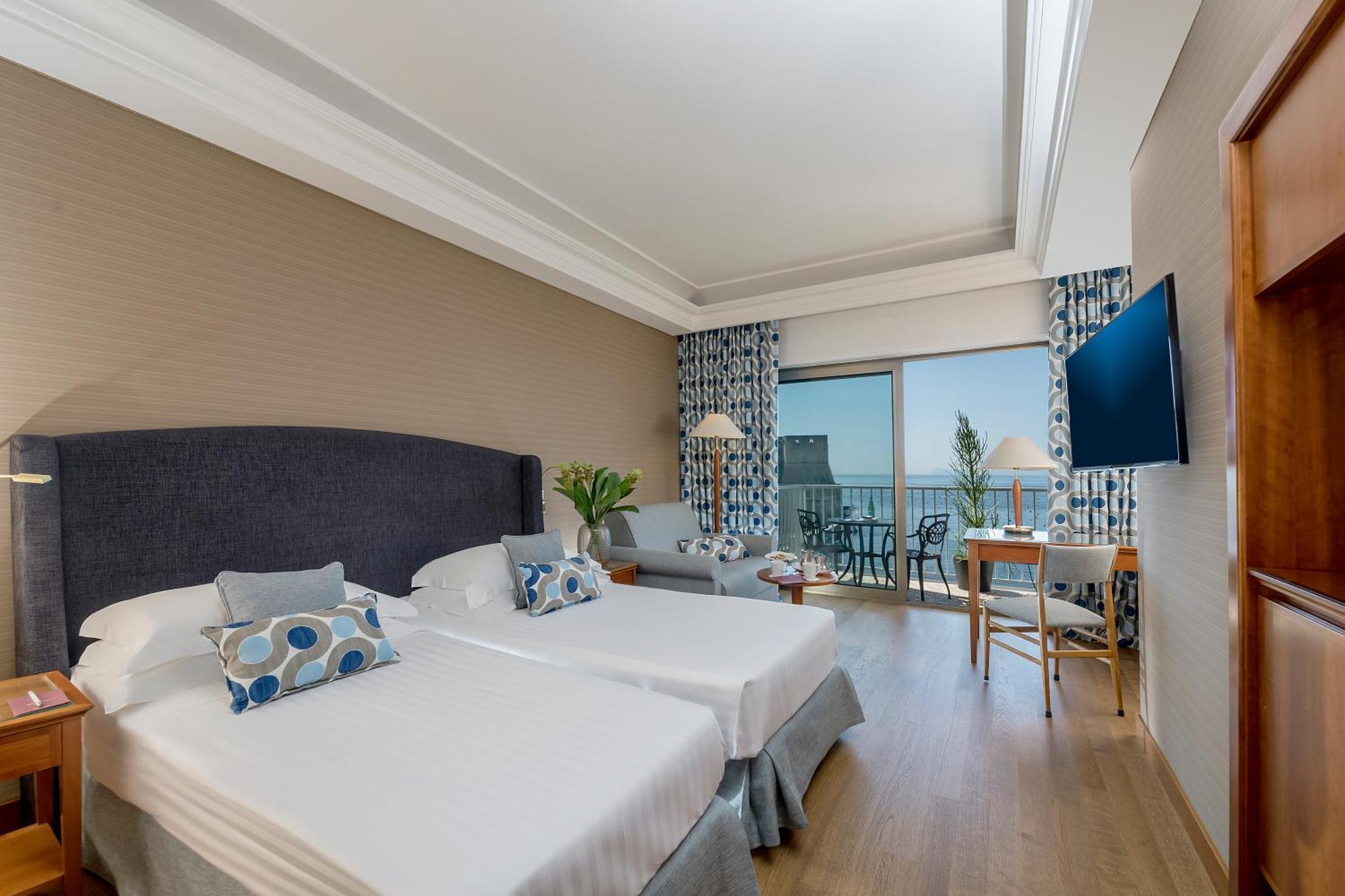 Superior Triple Room Sea View