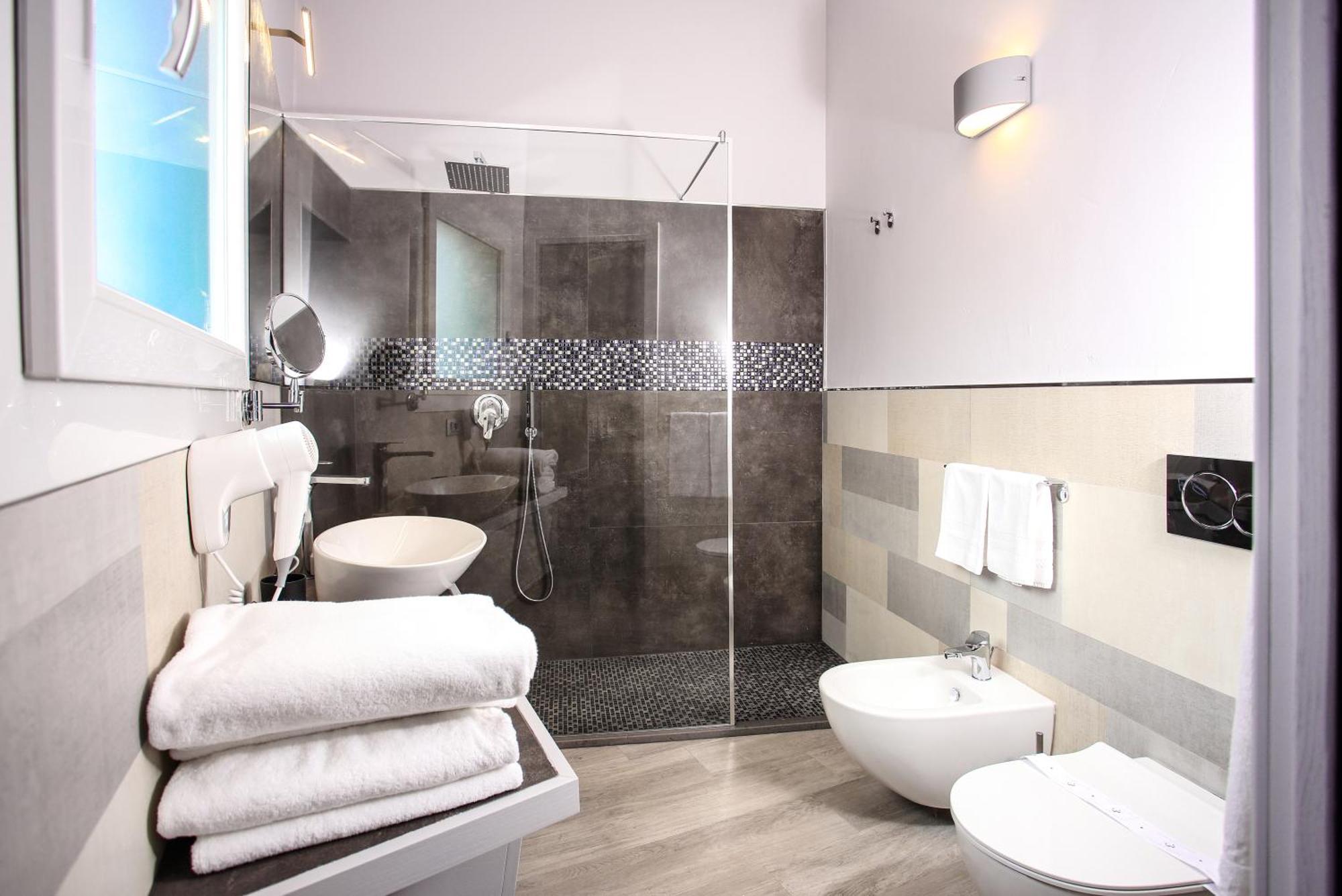 Large Junior Suite Sea View