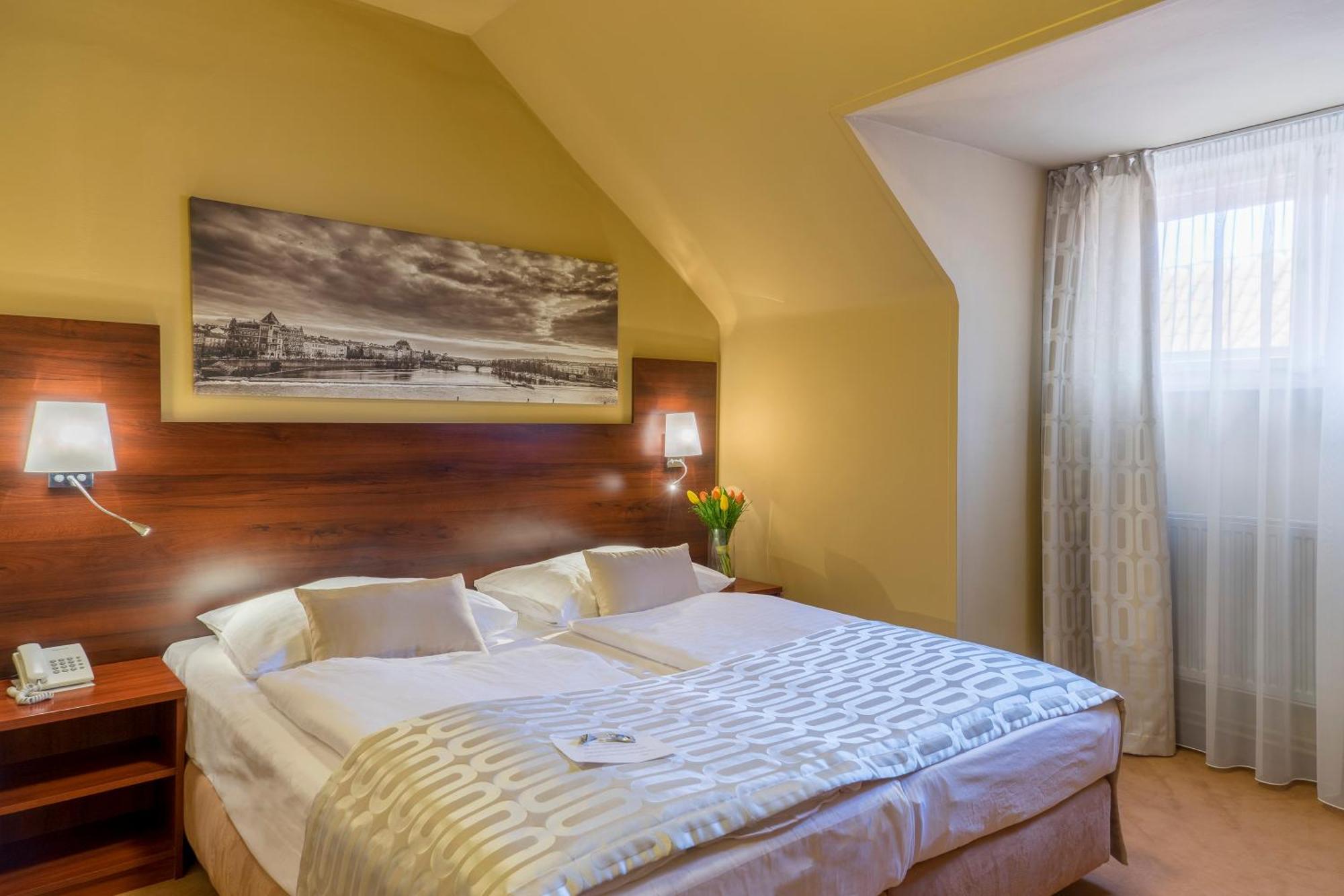 Superior Double or Twin Room,1617458194:JPEG