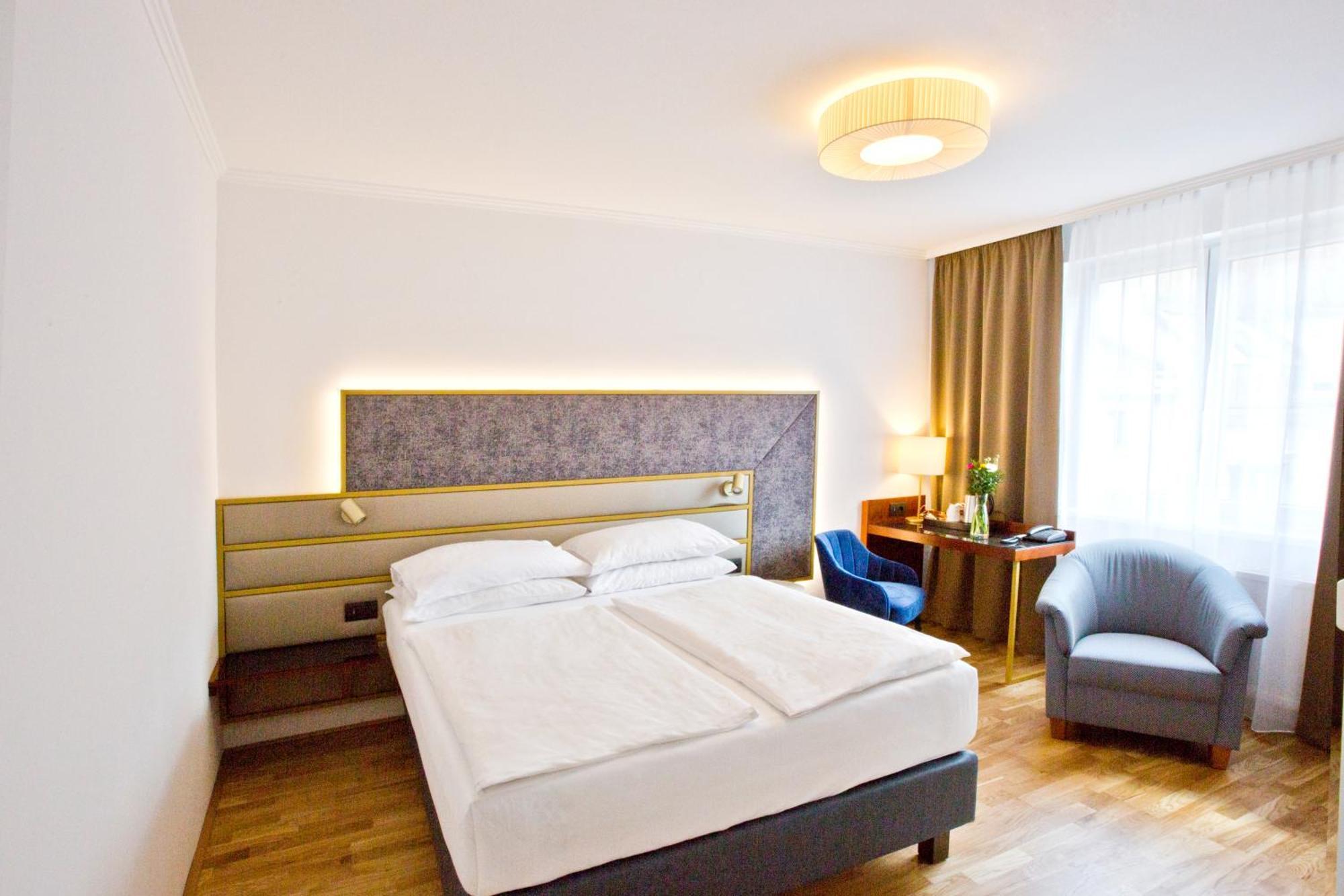 Classic Double Room