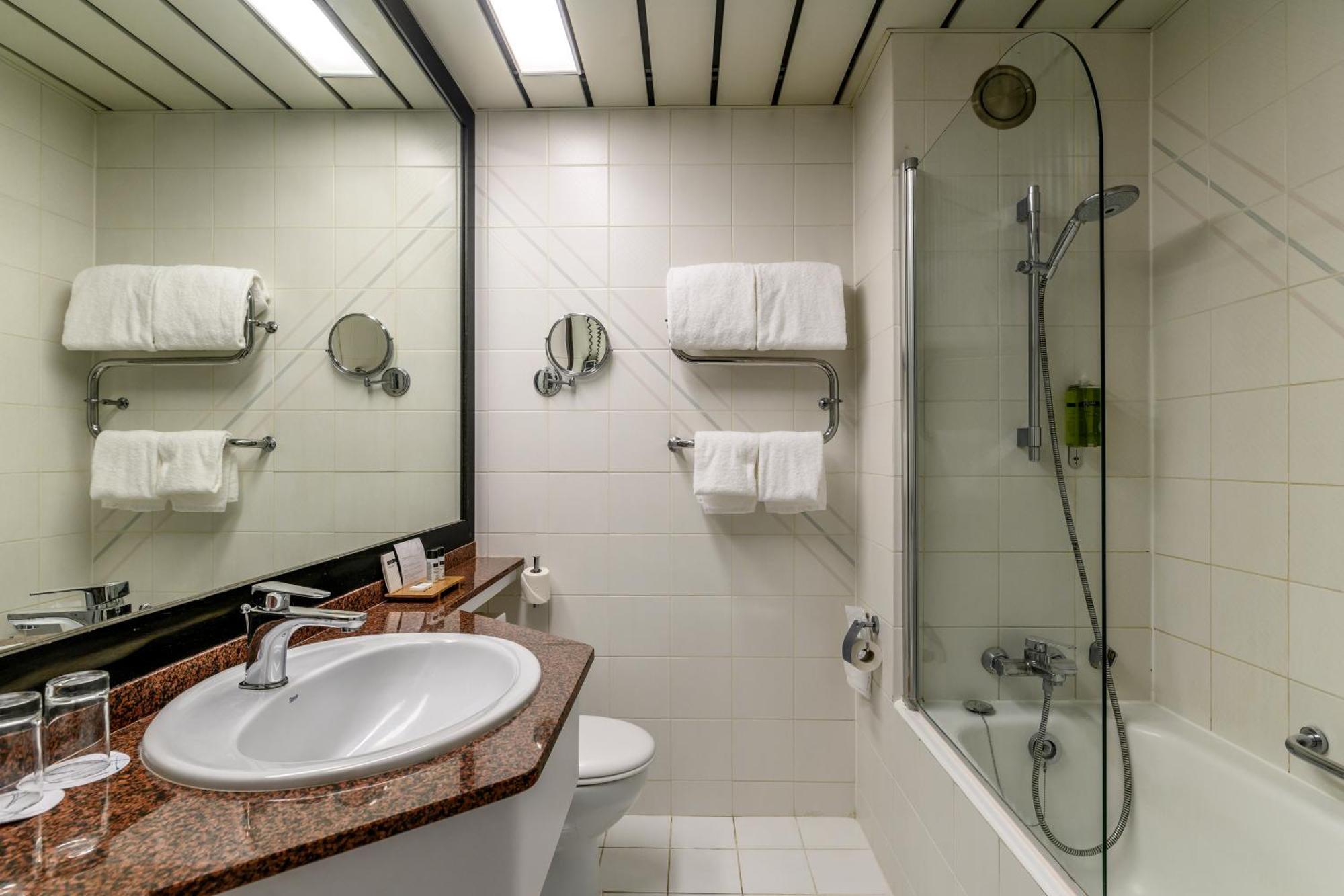 Standard Triple Room,1438241035:JPEG