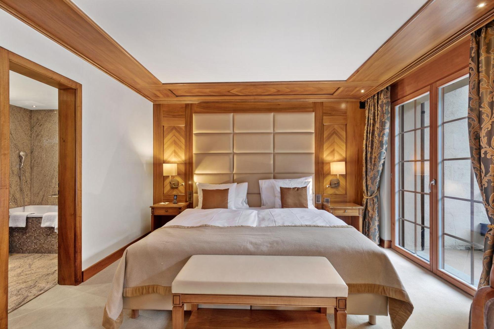 Double Room Deluxe