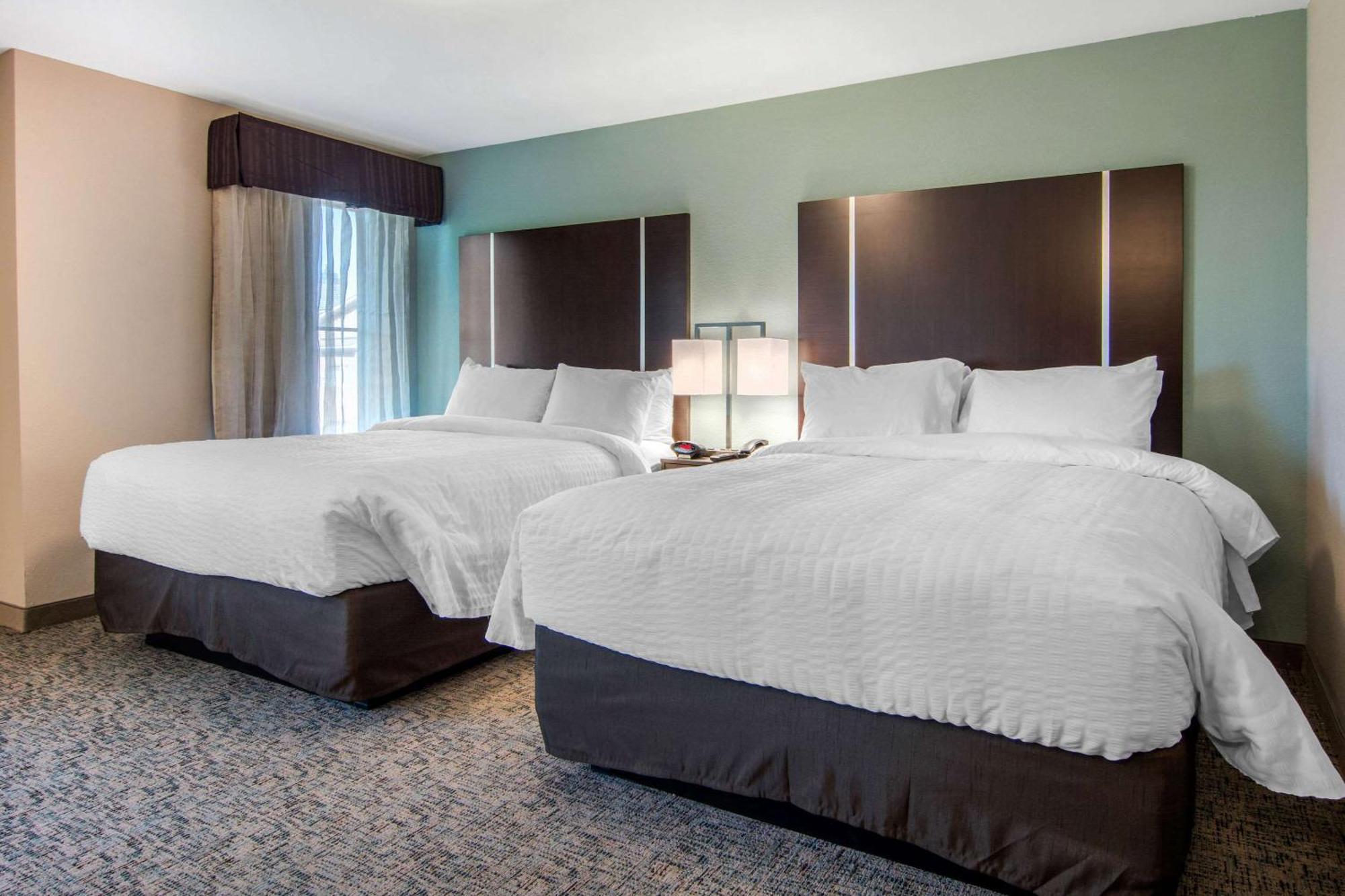 Queen Room Two Queen Beds Accessible or Non-Smoking