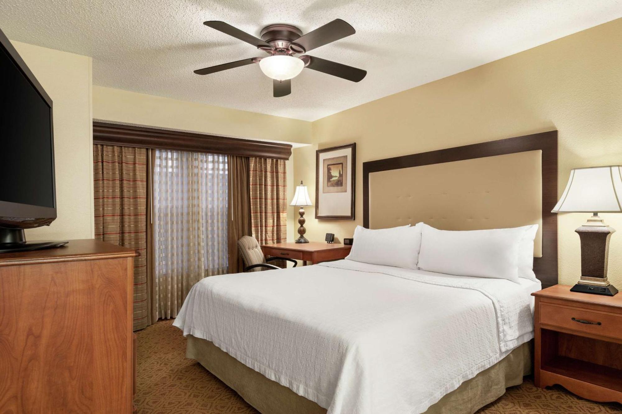 Two-Bedroom King Suite Two King Beds,1275657535:JPEG