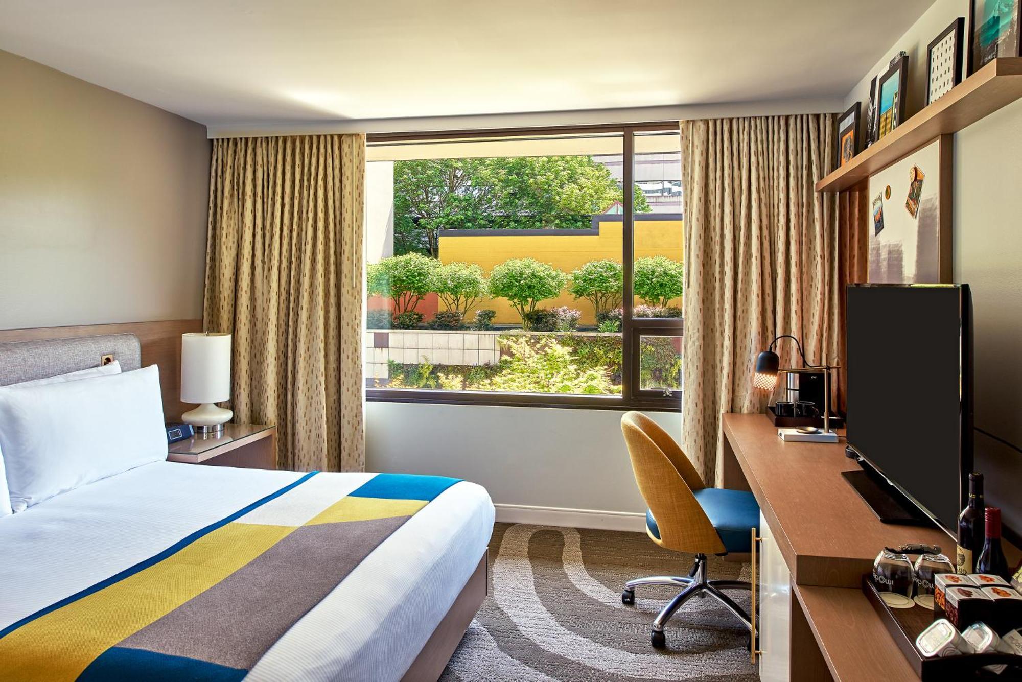 King Room Garden View